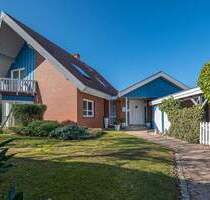 Ihr Traumhaus: Architektenhaus mit Anbau auf einem herrlichen Grundstück mit Gartenteich! - Düdenbüttel