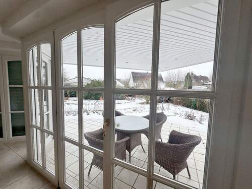 Blick WoZi auf Terrasse - 