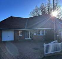 Freistehendes Familienhaus im Landhausstil · 212 m² · 994 m² Garten · barrierefrei · Kreis Pinneberg - Moorrege