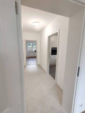 Flur in Richtung Schlafzimmer - 