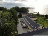 Objektansicht_vorn - A4RES - Wohnen am Meer 2 Raumwohnung mit Terrasse am Greifswalder Bodden!