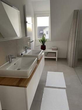 Einladendes Badezimmer! - 2 Zimmer Etagenwohnung zur Miete in Bad Wimpfen Wimpfen