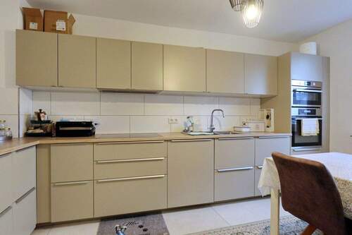 mit hochwertigen Elektrogeräten - 