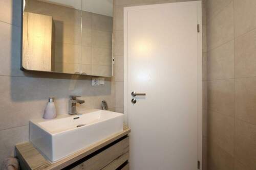 Waschtisch mit Unterschrank - 