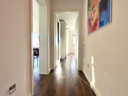 Flur - 4 Zimmer Etagenwohnung in Wunstorf