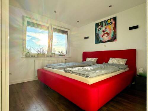 Schlafzimmer mit... - 