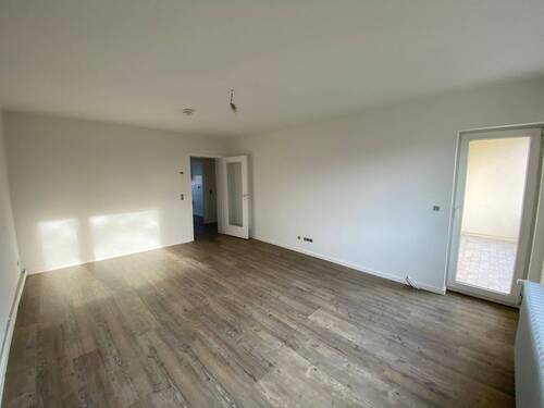 Wohnzimmer - 3 Zimmer Etagenwohnung in Wolfenbüttel