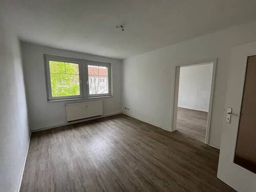 Wohnen - Etagenwohnung mit 50,00 m&sup2; in Zwickau zur Miete