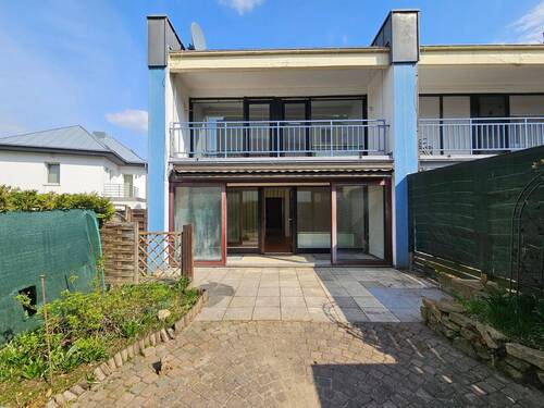 Gartenansicht - Großzügiges Reihenendhaus mit 5,5 Zi., TG-Stellplatz und eigenem Garten in ruhiger Lage von Wetter