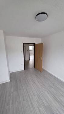 WE 04-11.jpg - 