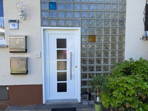 Eingang Wohnung 1 und 2 - 