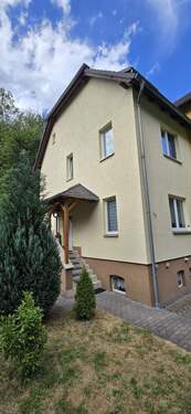 Eingangsbereich - 1 Zimmer Mehrfamilienhaus, Wohnhaus in Leutenberg