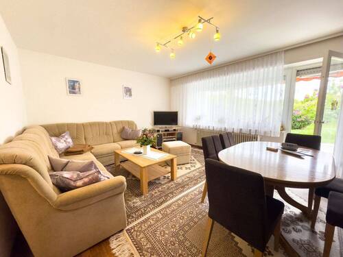 Wohnzimmer - Terrassenwohnung mit 80,00 m&sup2; in Pforzheim zum Kaufen