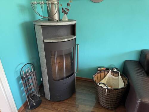 Kaminofen in der offenen Wohnküche - 