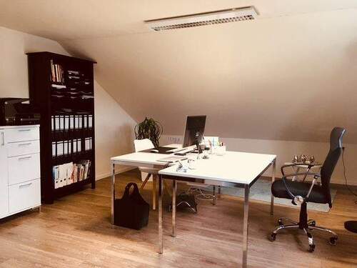 Büroraum 1 - Büro mit 38,00 m² in Remshalden zur Miete