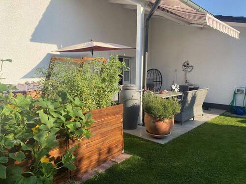 Ost-Terrasse zum Garten - 