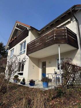 2.jpg - Dachstudiowhg.für Individualisten in schöner, ruhiger Lage von Ahnatal 2 ZKB, Loggia, Küche