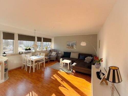 Wohnzimmer - Etagenwohnung mit 96,00 m&sup2; in Hannover zum Kaufen