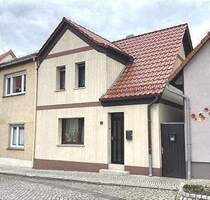 Gepflegtes Einfamilienhaus mit kleinem Garten in Artern - Artern/Unstrut