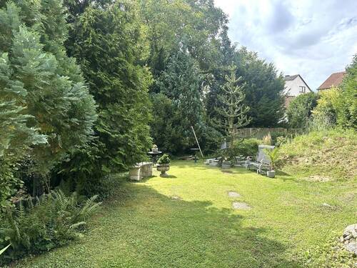 Garten - 9 Zimmer Mehrfamilienhaus, Wohnhaus zum Kaufen in Hofheim am Taunus