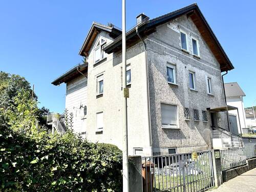 Straßenseite - Mehrfamilienhaus, Wohnhaus mit 300,00 m² in Hofheim am Taunus zum Kaufen