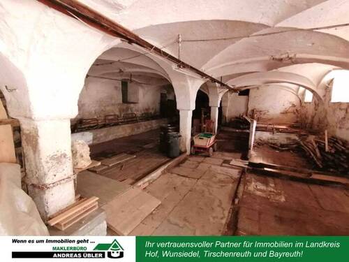 3520 alter Stall - Bauernhaus, Landhaus mit 261,00 m² in Thiersheim zum Kaufen