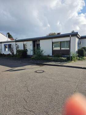 Vorderansicht - Bungalow mit 144,00 m&sup2; in Ludwigshafen am Rhein zum Kaufen