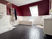 Hauptwohnung OG - Bad mit Wanne ... - 