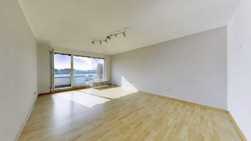 Wohnzimmer - 3 Zimmer Etagenwohnung zum Kaufen in Ratingen