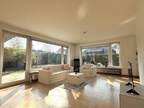 Wohnzimmer - 5 Zimmer Einfamilienhaus in Hamburg-Sasel