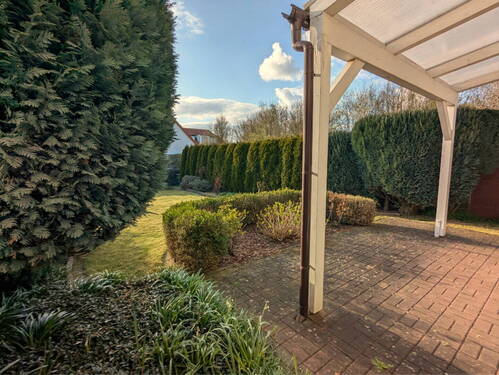 Terrasse mit Pergola - 