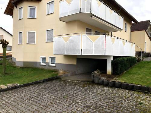 Bild 2 - 5 Zimmer Etagenwohnung zur Miete in Pohlheim