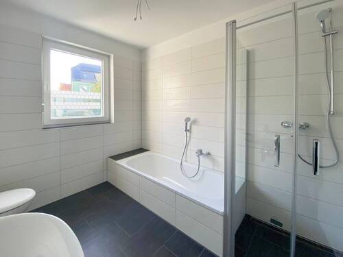 Musterwohnung - Tageslichtbad - 