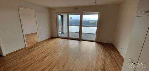 Ausblick von der Küche in den Wintergarten - 2 Zimmer Etagenwohnung zur Miete in Reichenbach an der Fils