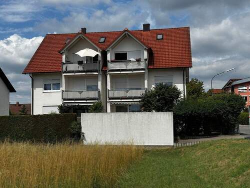 Außenansicht - Attraktive 3 Zimmer Wohnung mit Balkon in Strullendorf