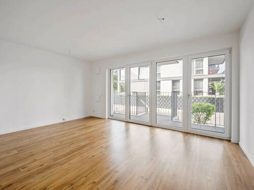 Ansicht I: Wohn- und Esszimmer - Moderne 2-Zimmer-Wohnung sucht Singles oder Paare!