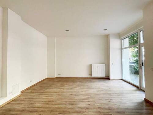 Zimmer 1 - Blick von der Küche.jpg - 1 Zimmer Büro in Berlin