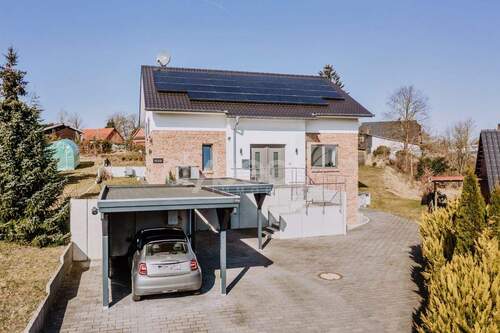 Straßenansicht - 