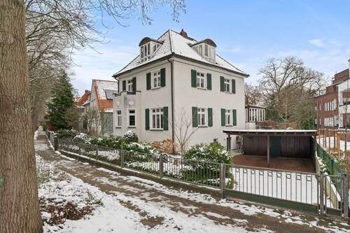 Aussenansicht mit Doppelcarport - 1 Zimmer Einfamilienhaus zum Kaufen in Bremen