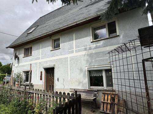 Hausansicht - Einfamilienhaus mit Garten in Schönerstädt - Hartha zu verkaufen