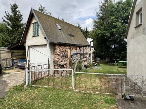 Garage - 6 Zimmer Einfamilienhaus zum Kaufen in Hartha OT Schönerstädt