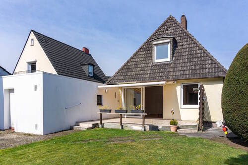 Bild 1 - PURNHAGEN-IMMOBILIEN - Freistehendes Einfamilienhaus mit Garage in ruhiger Nebenstraße von Aumund