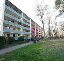 Hell, grün und ruhig mit großer Loggia und Einbauküche! - Karlsruhe Waldstadt