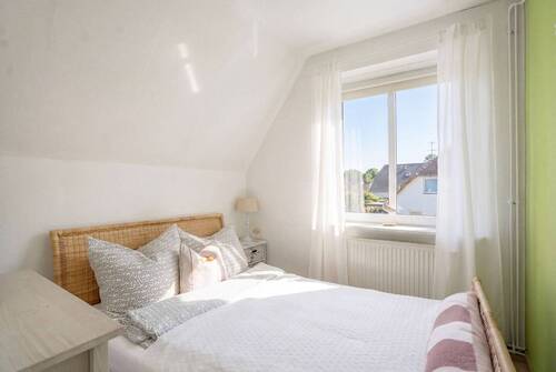Schlafzimmer OG links - 