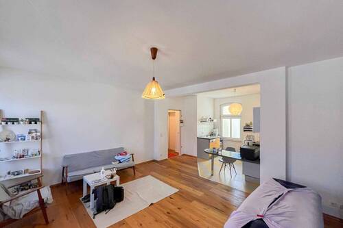 Wohnzimmer und Küche - 