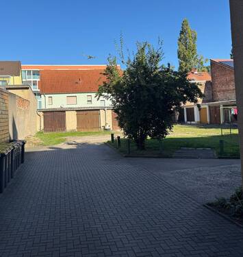 Garagen - 3 Zimmer Etagenwohnung in Zerbst/Anhalt