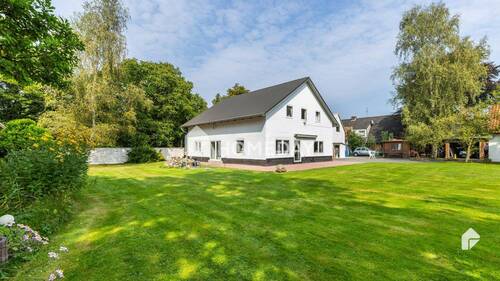 Außenansicht 5 - Liebevoll saniert: EFH mit SW-Terrasse, Garage und Nebenhäusern 