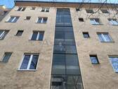 Hausansicht - 3 Zimmer Etagenwohnung in Berlin