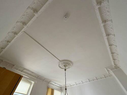 Decke mit Stuck - 