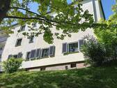 Hausansicht - NEU sanierte Altbauwohnung mit Tageslichtbad